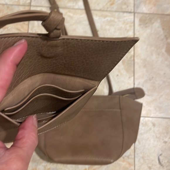 Crossbody bag by Anthropologie tan NWT - Picture 4 of 8